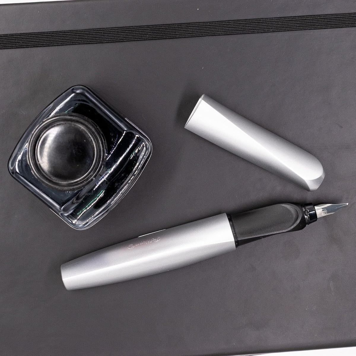 Pelikan Twist Fountain Pen with 1 Ink Cartridge, Medium Nib, Silver, Boxed (947101)