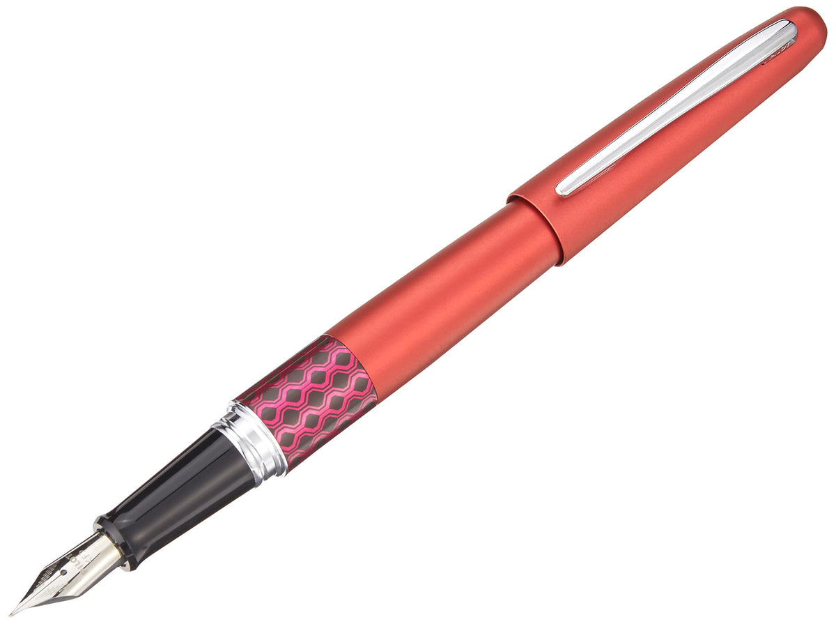 PILOT MR Retro Pop Collection Fountain Pen in Gift Box, Purple Barrel with Elipse Accent, Medium Point Stainless Steel Nib, Refillable Black Ink (91444)