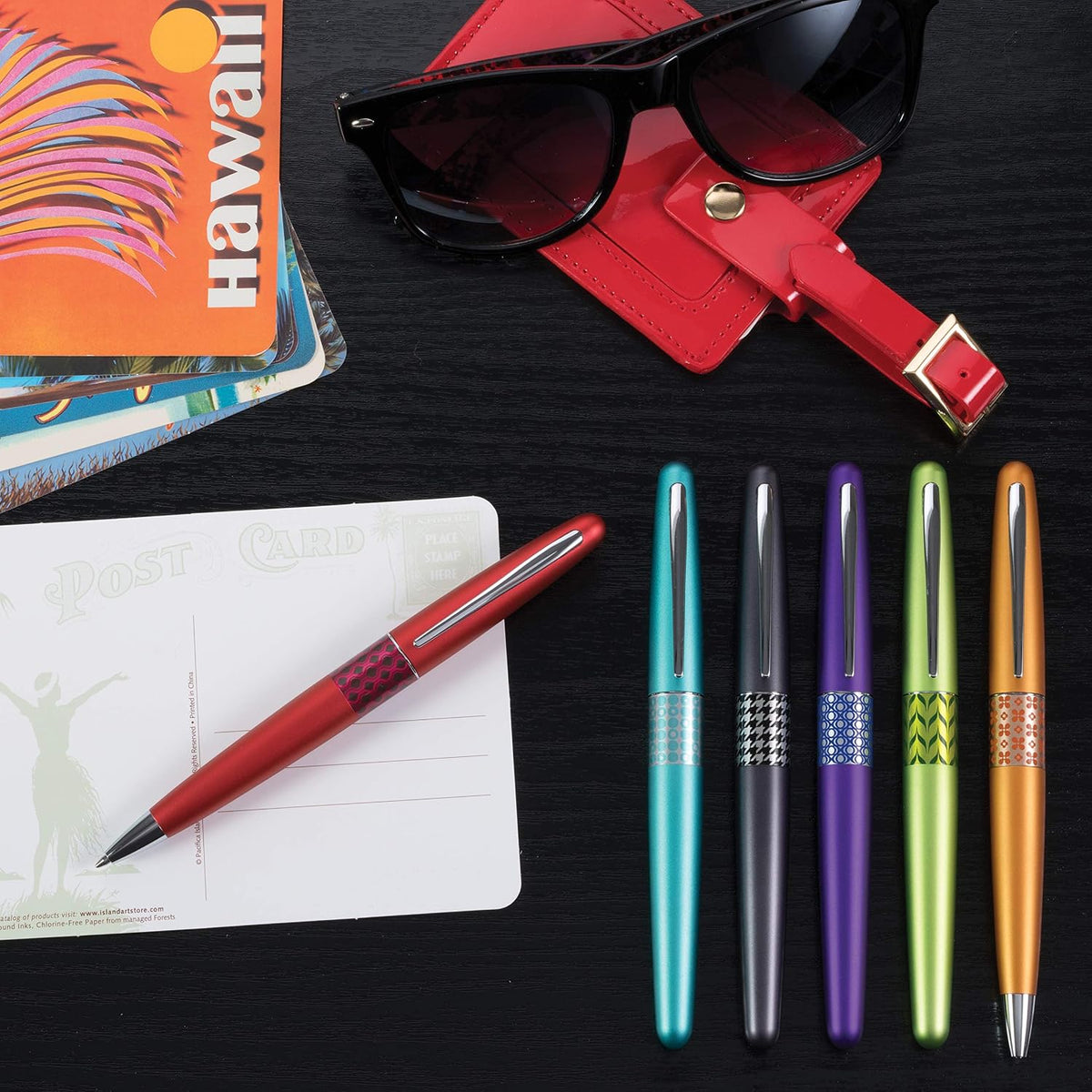 PILOT MR Retro Pop Collection Fountain Pen in Gift Box, Purple Barrel with Elipse Accent, Medium Point Stainless Steel Nib, Refillable Black Ink (91444)